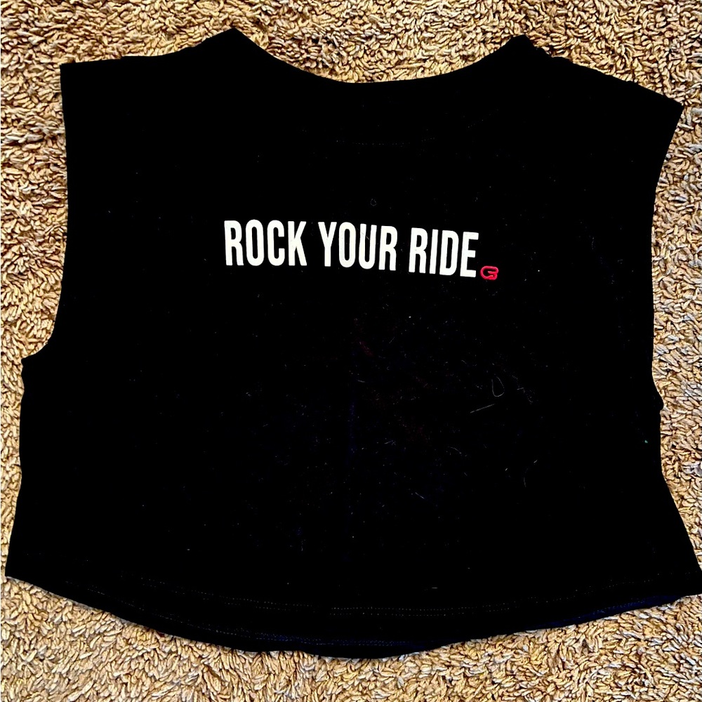 Cropped CYCLEBAR “Rock Your Ride” tee.